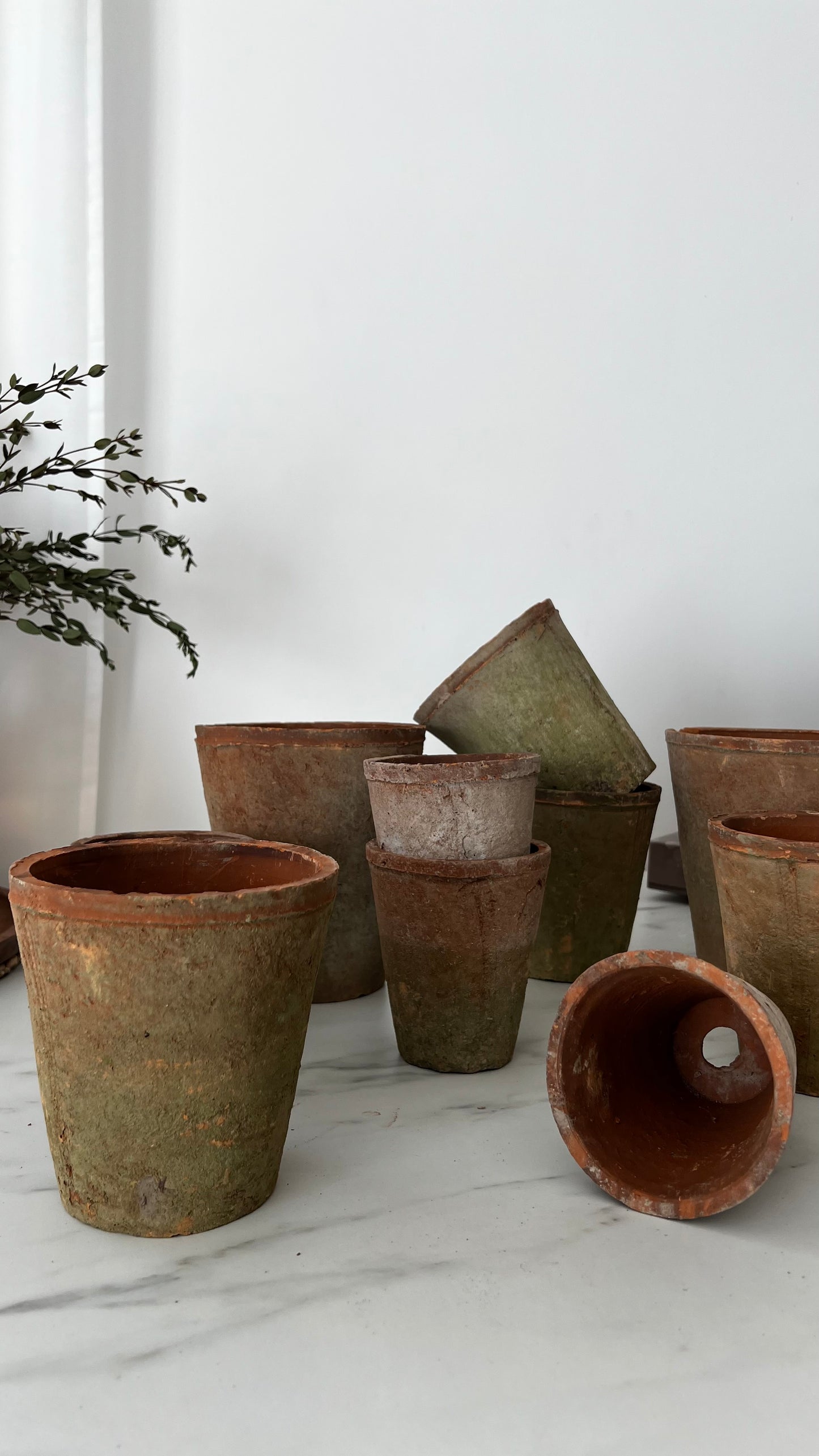 FARMHOUSE STYLE TERRACOTTA POT