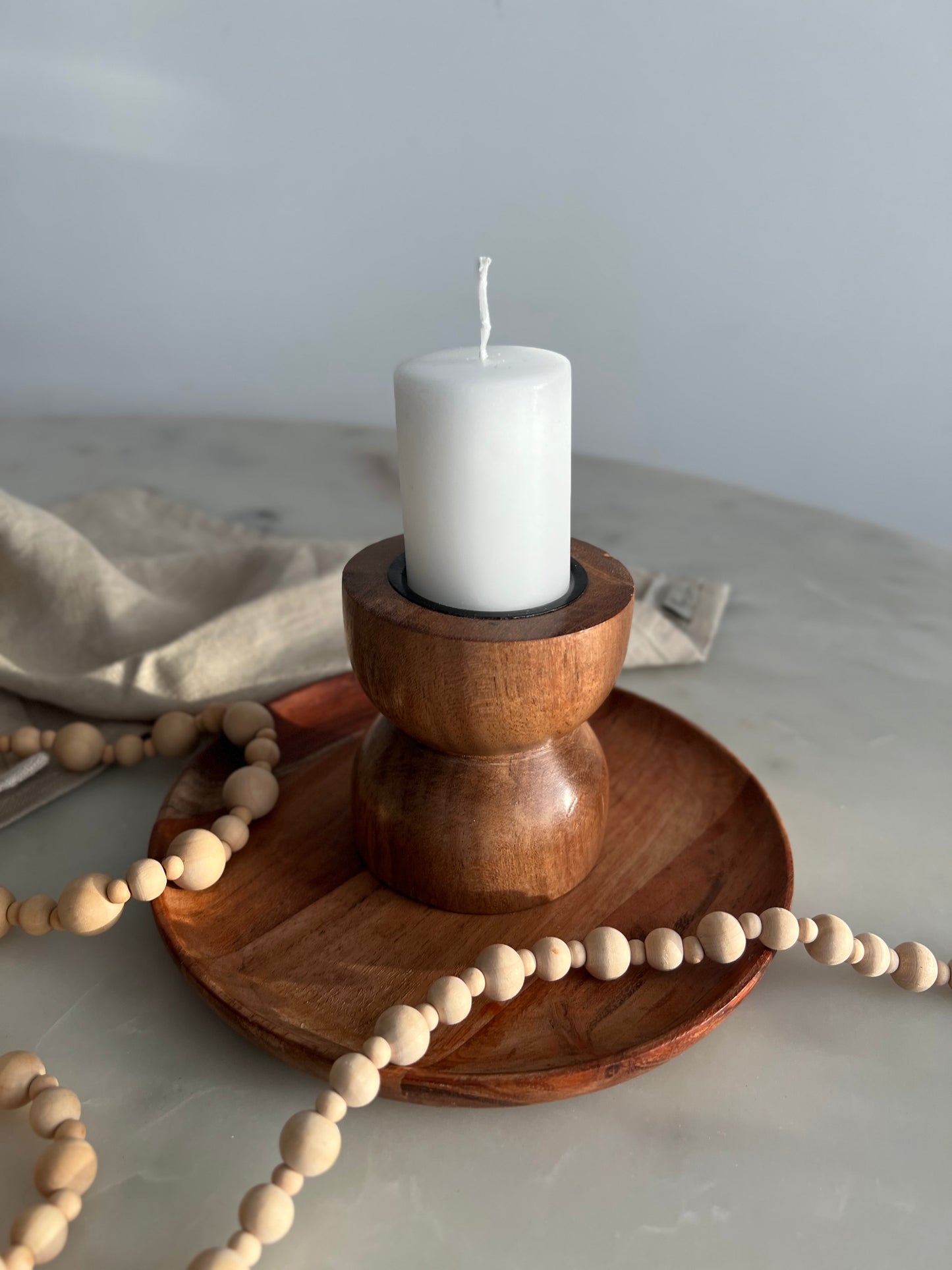 SUSTAINABLE ACACIA WOOD CANDLE HOLDER