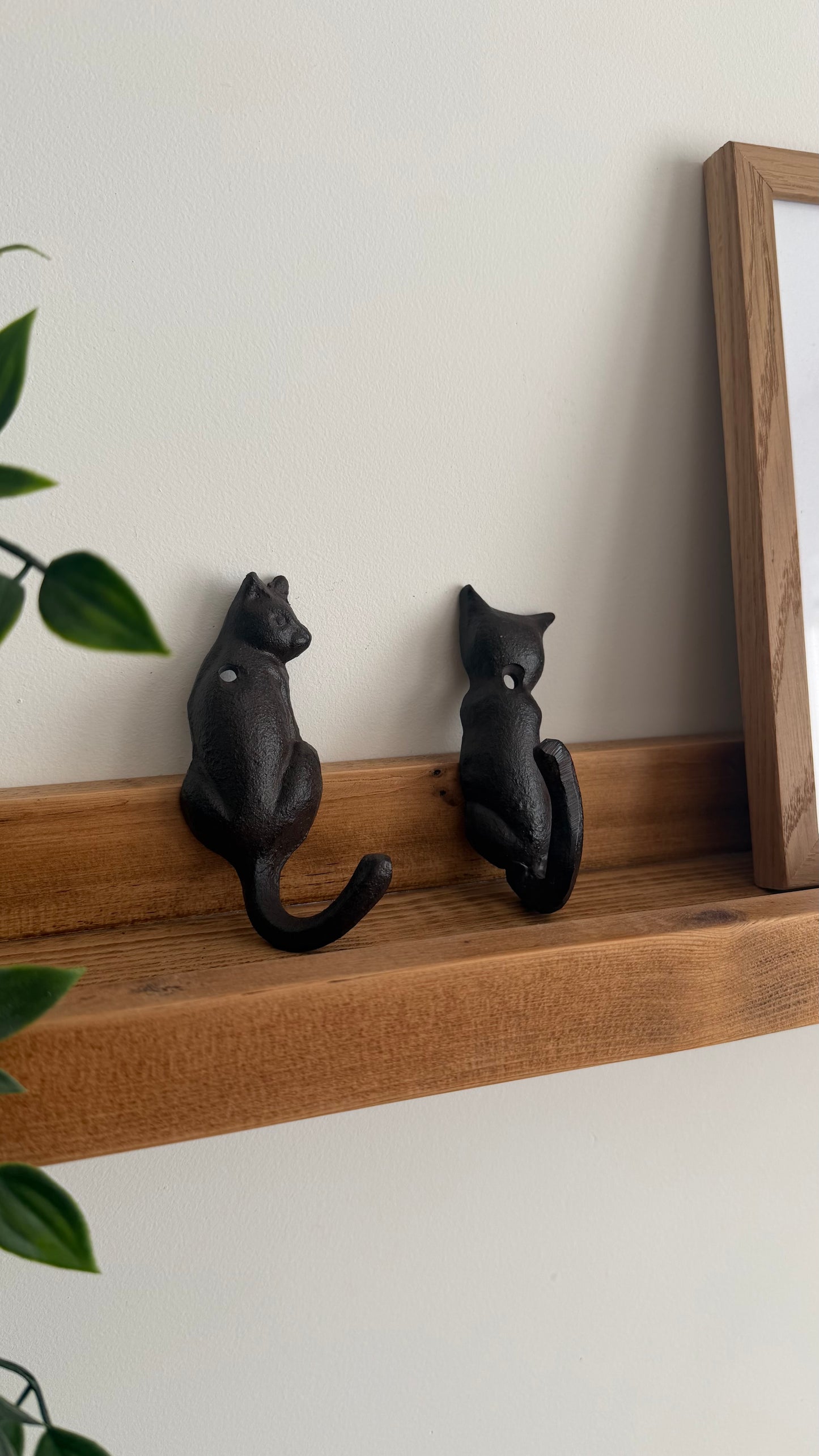 Cast Iron Cat Tail Hook